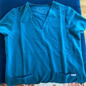 Figs Casma 3 pocket Caribbean Blue Scrub Top